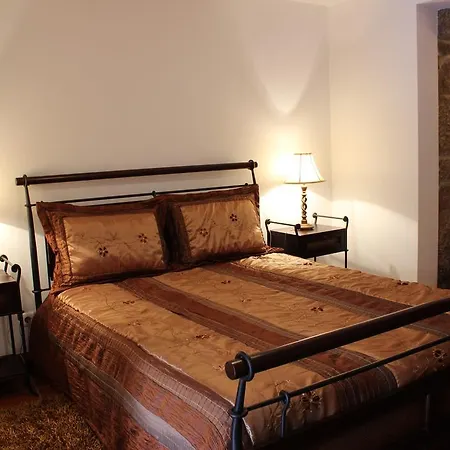 Casa Do Adro De Parada Gasthof Parada de Pinhão