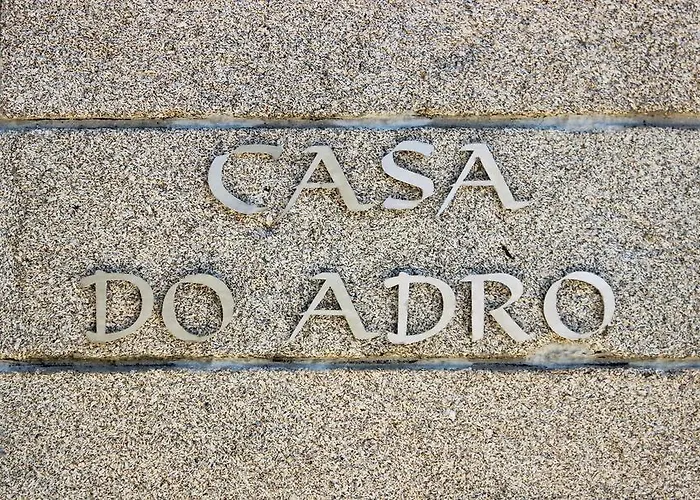 Casa Do Adro De Parada