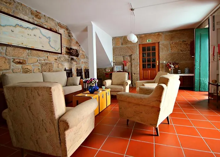 ゲストハウス Casa Do Adro De Parada 3*